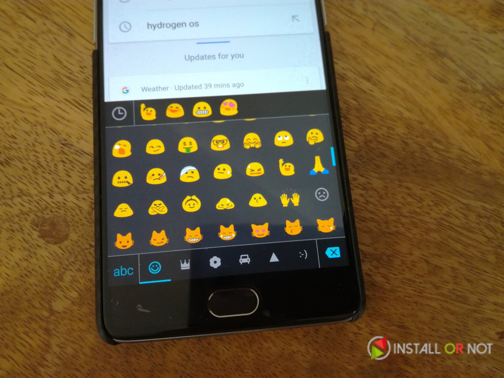SwiftKey Keyboard Nougat Emoji