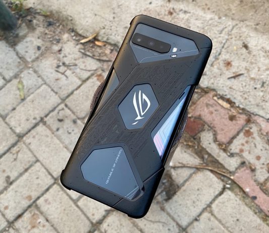 Asus ROG Phone 3 Review: The Fastest Phone on the Planet!