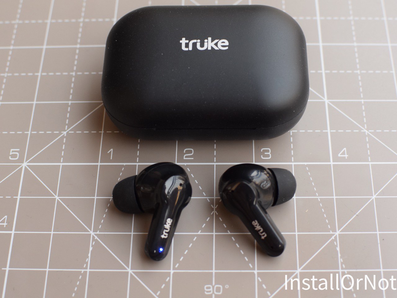 truke buds q1 case