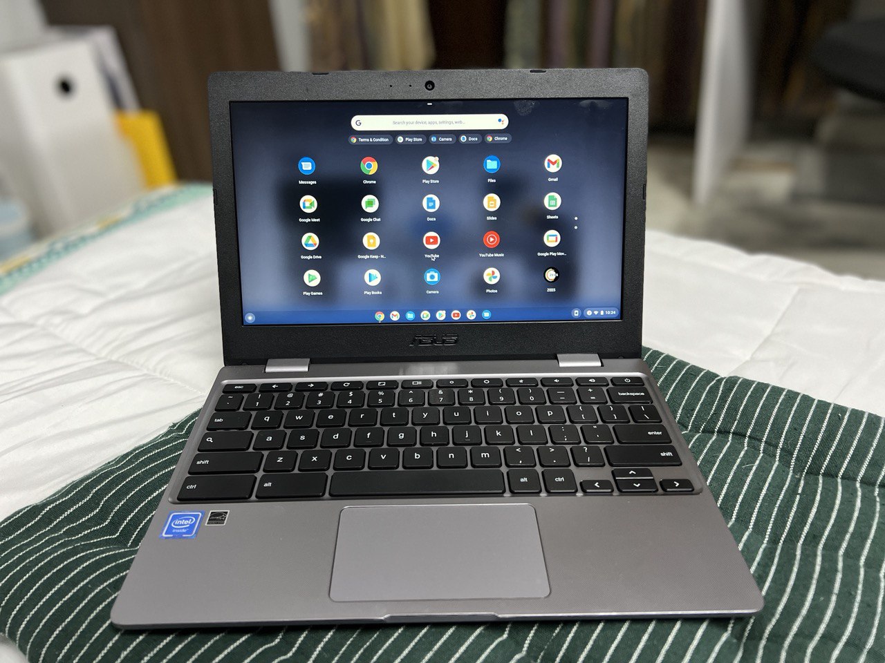 Samsung Chromebook Plus V2 Review